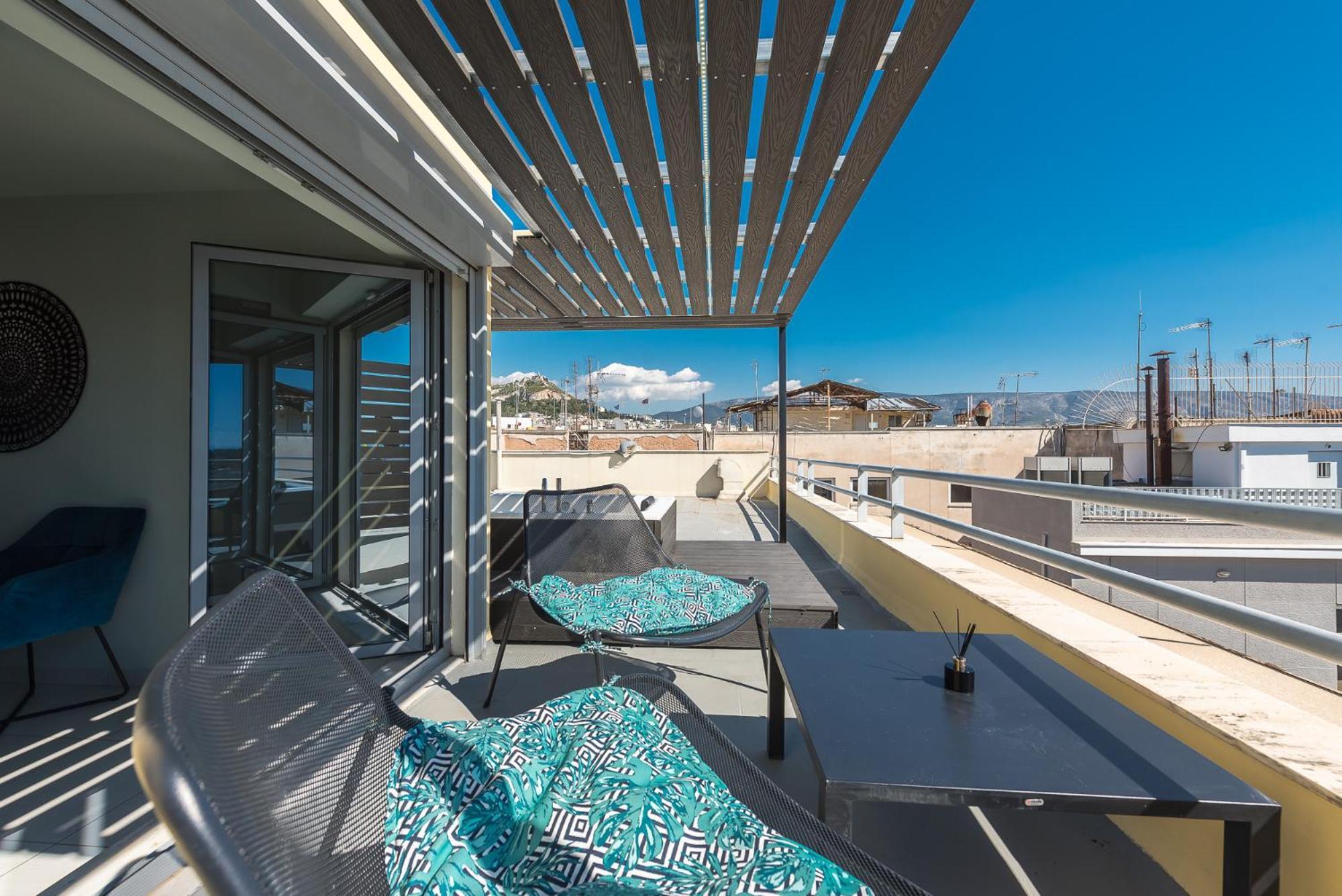 Acropolis View Mini Sky Suite & Hot Tub เอเธนส์ ภายนอก รูปภาพ