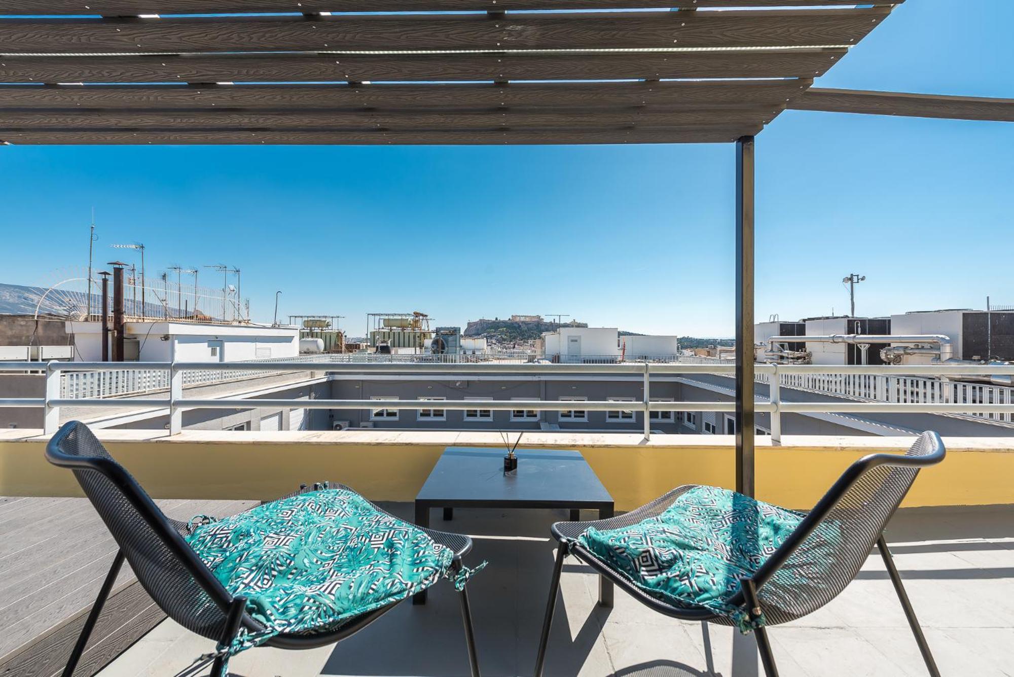 Acropolis View Mini Sky Suite & Hot Tub เอเธนส์ ภายนอก รูปภาพ