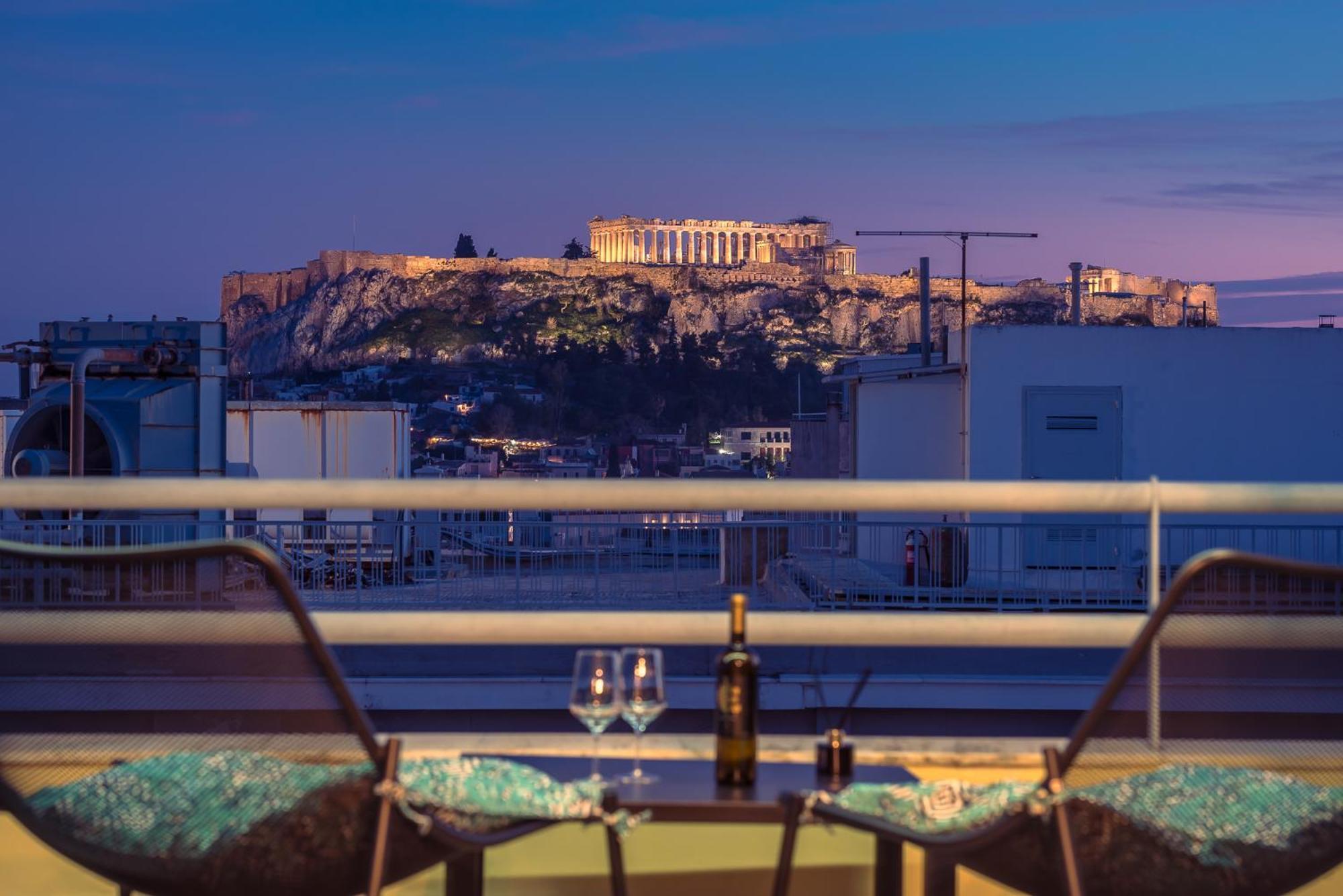 Acropolis View Mini Sky Suite & Hot Tub เอเธนส์ ภายนอก รูปภาพ