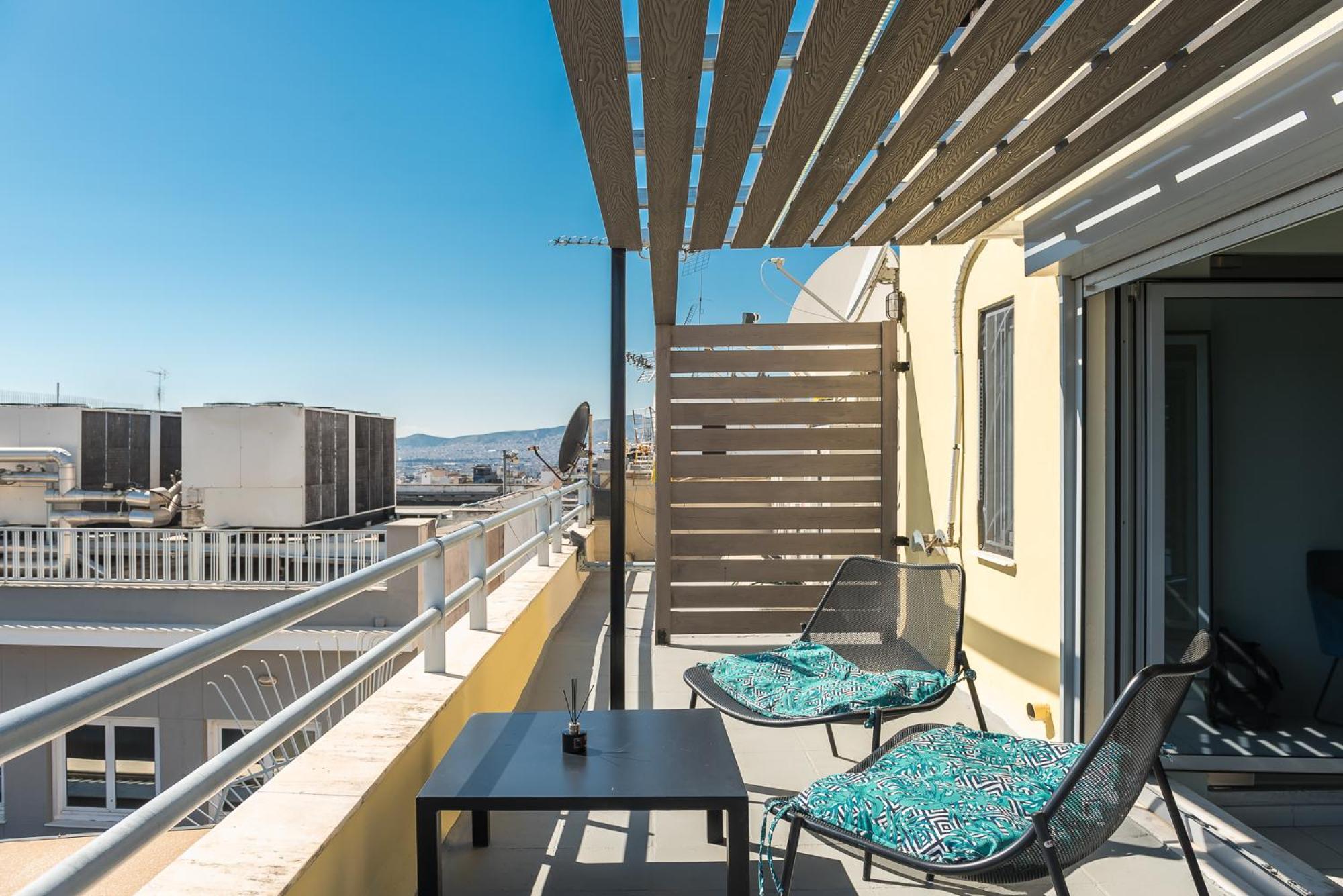 Acropolis View Mini Sky Suite & Hot Tub เอเธนส์ ภายนอก รูปภาพ